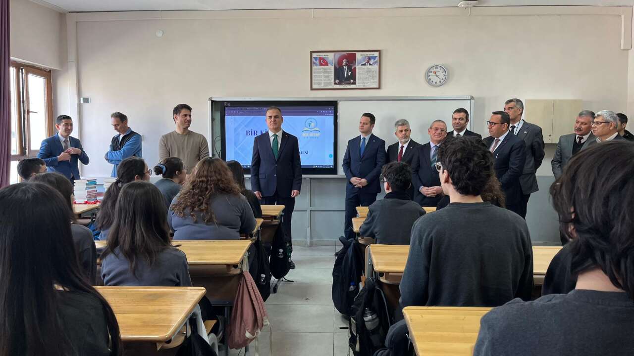 Muğla’da 161 Bin Öğrenci Karnelerini Aldı, Yarıyıl Tatili Başladı 1